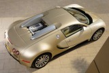 Imagini cu un Bugatti Veyron  auriu8605