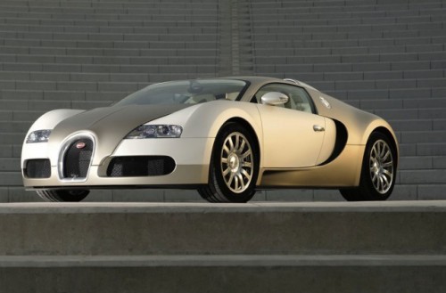 Imagini cu un Bugatti Veyron  auriu8606