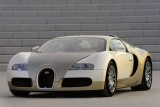 Imagini cu un Bugatti Veyron  auriu8607