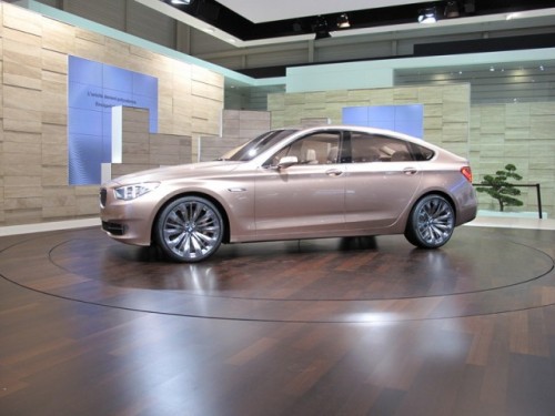Geneva LIVE: BMW a prezentat noul Seria 5 GT concept6179