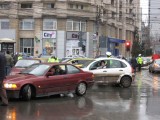 Taxa auto: sute de oameni in strada in Capitala3628