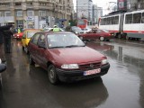 Taxa auto: sute de oameni in strada in Capitala3631