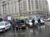 Taxa auto: sute de oameni in strada in Capitala3632