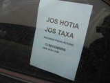 Taxa auto: sute de oameni in strada in Capitala3665