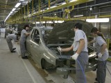 Dacia renunta la 620 de angajati temporar si intrerupe productia, pana pe 11 ianuarie 20093515