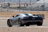 Koenigsegg sau un milion de dolari - O grea alegere...3079