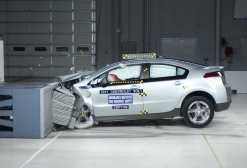 Chevrolet Volt si Nissan Leaf sunt cele mai sigure vehicule electrice, potrivit IIHS.45980