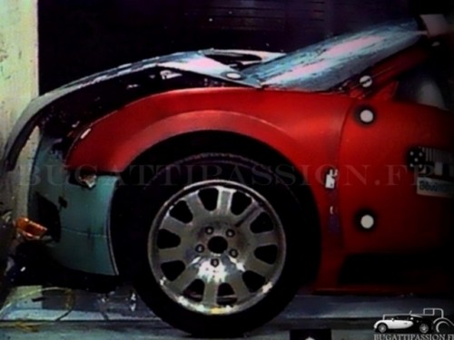 Bugatti veyron crash test