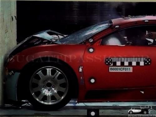Bugatti veyron crash test