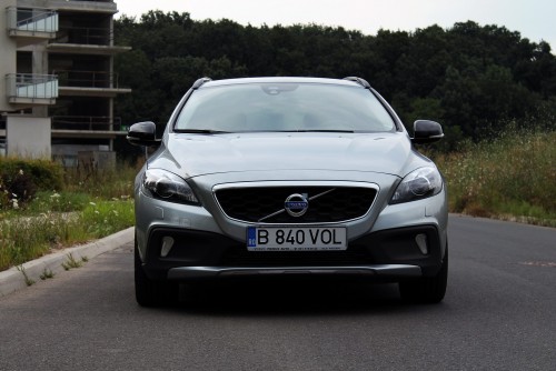 Volvo V40 Cross Country Momentum D3 AT6 MY15