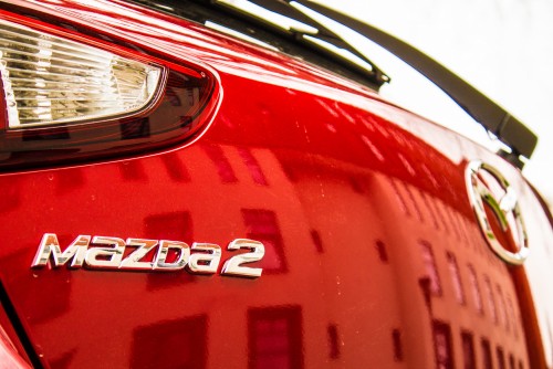 Mazda 2 G115 Revolution Top MT5
