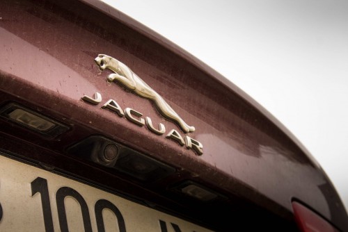 Jaguar XE 2.0 t AT8