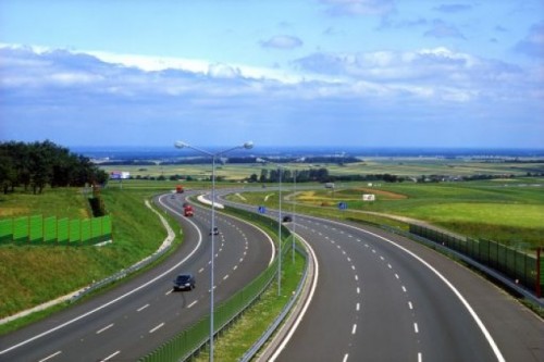 Autostrazi pavate cu penalitati: 9 companii 