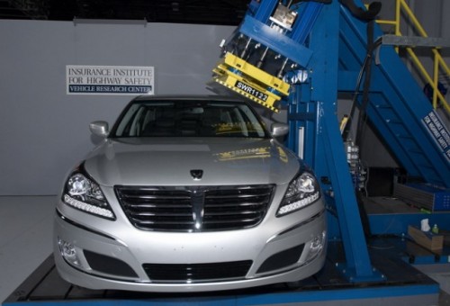 Hyundai Equus primeste maximum de puncte la testele IIHS45550
