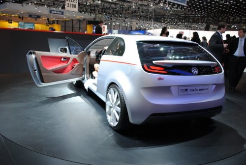 GENEVA LIVE: Italdesign Giugiaro prezinta noile concepte Volkswagen Go! si Tex42308