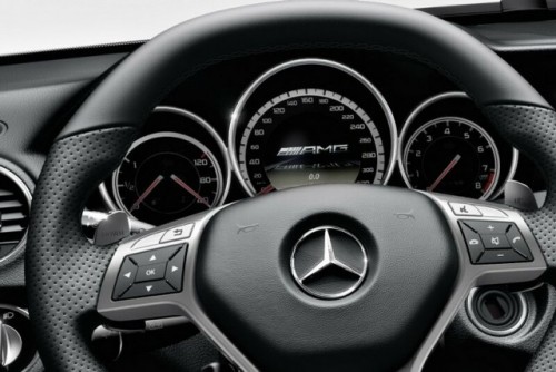 GALERIE FOTO: Noul Mercedes C63 AMG prezentat in detaliu40504