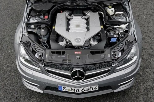 OFICIAL: Iata noul Mercedes C63 AMG facelift!40374