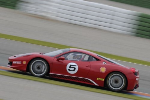 Noul Ferrari 458 Challenge debuteaza la Bologna37330