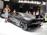 PARIS LIVE: Standul Lamborghini32229