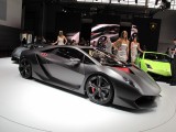 PARIS LIVE: Standul Lamborghini32240