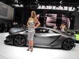 PARIS LIVE: Standul Lamborghini32255
