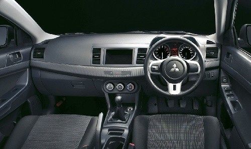 Mitsubishi Lancer Evolution Sedan 2010
