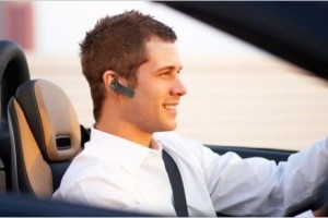 Folosirea in siguranta a telefonului mobil in timp ce conduceti