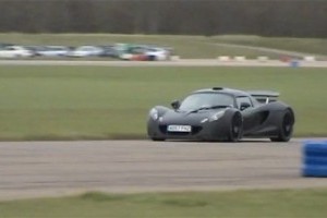 VIDEO: Hennessey Venom GT a fost testat pe circuit