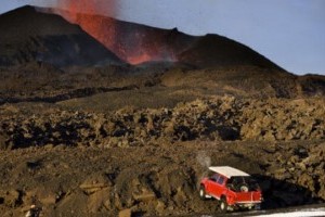 Top Gear a filmat un episod printre vulcanii Islandei
