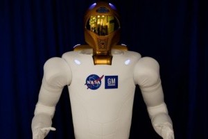 NASA si GM au creat un robot umanoid pentru misiunile spatiale