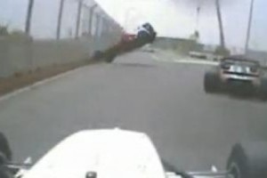 VIDEO: Accident spectaculos in Formula 2