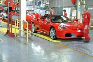 Ferrari opreste productia si disponibilizeaza angajati