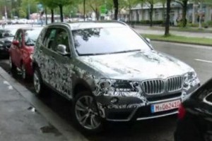 VIDEO: BMW X3, spionat la Munchen