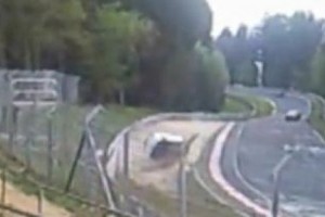 VIDEO: Opel Astra VRX, accident grav la Nurburgring