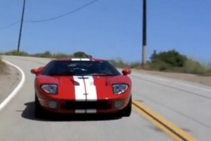 VIDEO: Reuniune de clasa la Malibu: Ferrari GT40 si Ferrari 250 GTO