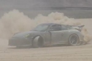VIDEO: Porsche 911 GT3 RS, intr-o postura inedita