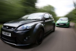 VIDEO: Fod Focus RS500 vs. Renault Clio Cup