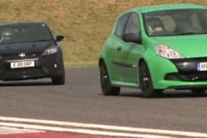 VIDEO: Ford Focus RS500 vs Renault Clio RS Cup