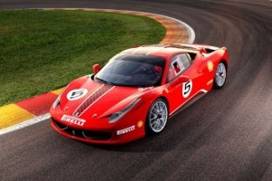 OFICIAL: Iata noul Ferrari 458 Challenge!