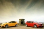 VIDEO: Volkswagen Golf R vs. Seat Leon Cupra