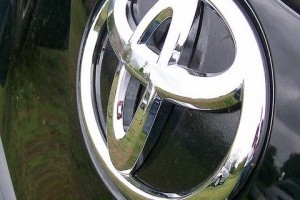 Toyota creaza sisteme de franare mai sigure