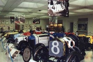 Muzeul celebritatilor masinilor de curse din Speedway Indianapolis