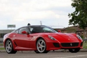 Ferrari a prezentat in secret 599 Roadster
