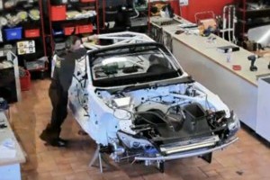 VIDEO: 600 de ore pentru asamblarea unui BMW Z4 GT3