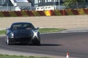 VIDEO: Noul Ferrari 612 Scaglietti in teste la Fiorano