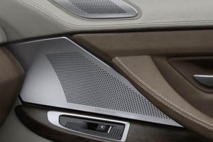 BMW va avea sisteme audio Bang & Olufsen
