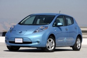 Nissan intentioneaza sa ofere vehicule, cu imprumut, proprietarilor de Leaf