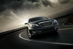 Noi imagini cu noul Chrysler 200!