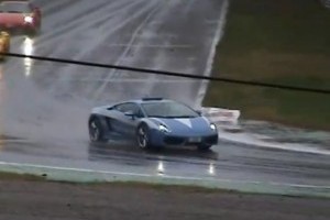 VIDEO: Lamborghini Gallardo LP 560-4 de politie la Monza