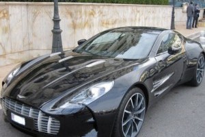 Primul Aston Martin One-77 a fost livrat in Monaco